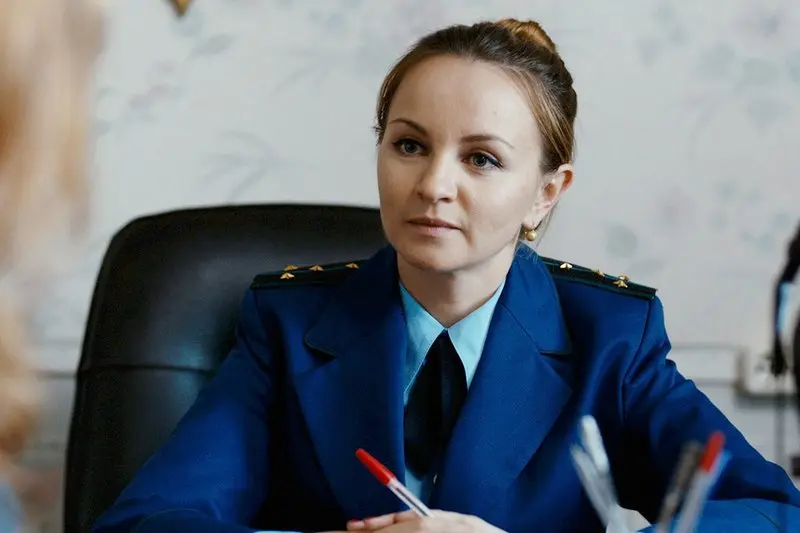 Ольга Литвинова (кадр из сериала «Безопасность»)